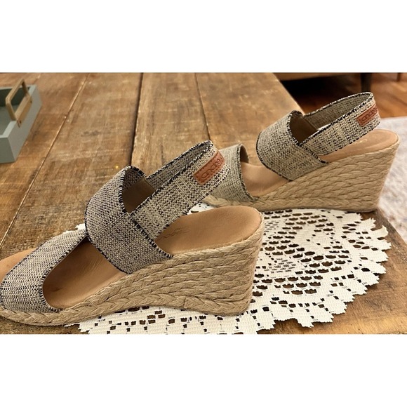 Andre Assous Women's Dalmira Beige Espadrilles Made In Spain EU 38 US 7.5 Sandal - Picture 3 of 8